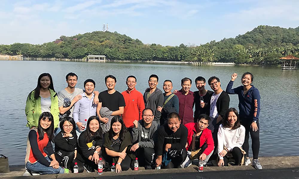 今年会游乐项目中心集体游：西樵山风景名胜区